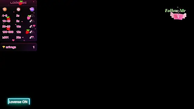 Snapshot of Ice_Princess_ chatting on 10.31.25 Ice Princess online show from 10.31.25