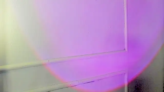 Snapshot of Ice_Princess_ chatting on 11.05.25 Ice Princess online show from 11.05.25