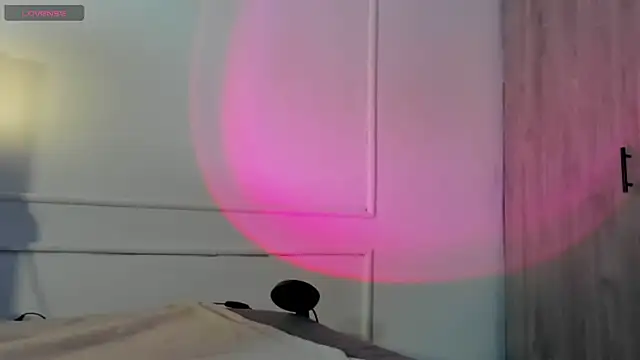 Snapshot of Ice_Princess_ chatting on 11.08.25 Ice Princess online show from 11.08.25