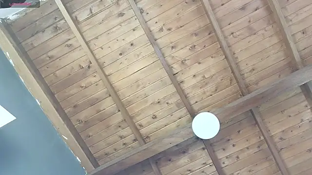 Snapshot of Ice_Princess_ chatting on 11.22.25 Ice Princess online show from 11.22.25