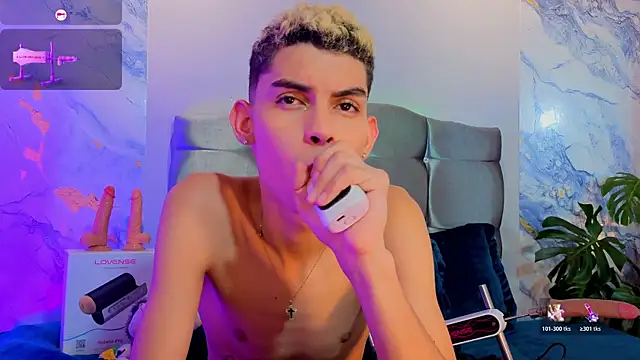 Room 69x online show from 03.27.26