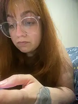 Snapshot of witchkiki chatting on 10.06.25 witchkiki online show from 10.06.25