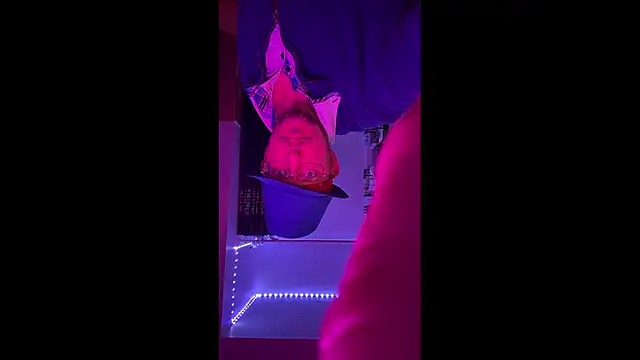 Pussyismyfavoritetaste online show from 12.21.25