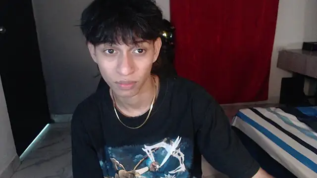 Snapshot of sung_yol chatting on 10.01.25 sung yol online show from 10.01.25