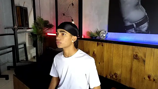 AlanCutee online show from 03.10.26