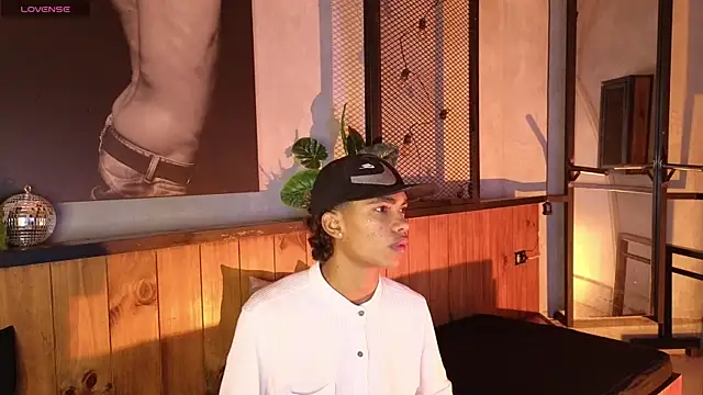 AlanCutee online show from 04.04.26