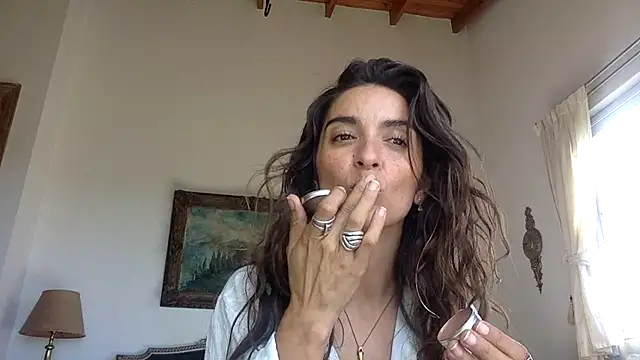 Snapshot of venuslibre chatting on 04.17.26 venuslibre online show from 04.17.26