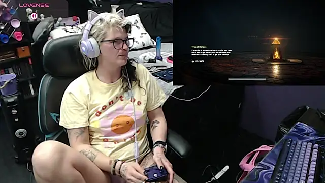 Snapshot of oddywithabody chatting on 03.09.26 oddywithabody online show from 03.09.26
