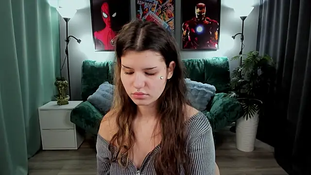 Snapshot of AnoraDark chatting on 11.22.25 AnoraDark online show from 11.22.25