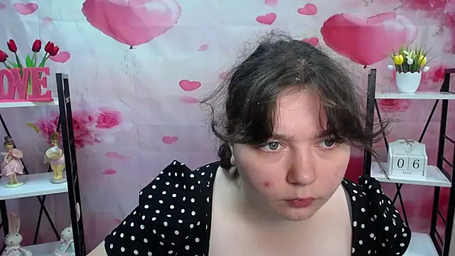 Snapshot of NeonilaLisova chatting on 05.08.26 NeonilaLisova online show from 05.08.26