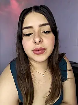 Snapshot of Nahomy_cm chatting on 12.04.25 Nahomy cm online show from 12.04.25