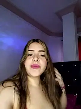 Snapshot of Nahomy_cm chatting on 01.12.26 Nahomy cm online show from 01.12.26