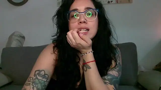 Snapshot of GypsyMamacita chatting on 07.31.26 GypsyMamacita online show from 07.31.26
