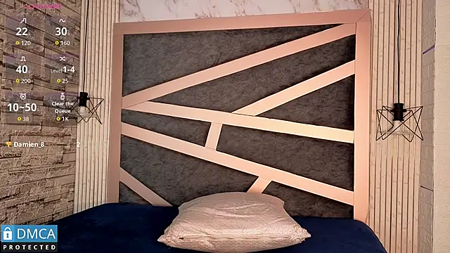 Clhoee  online show from 11.12.25