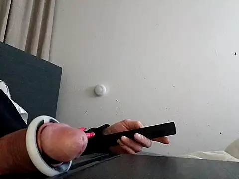 handsome8inchh online show from 03.02.26