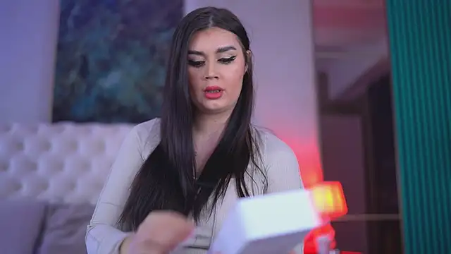 KendraMoon online show from 11.11.25