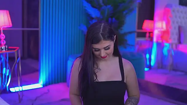 KendraMoon online show from 11.12.25