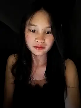 Snapshot of saronla_03 chatting on 09.14.25 saronla 03 online show from 09.14.25