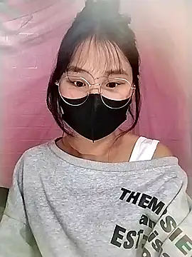 Snapshot of saronla_03 chatting on 01.06.26 saronla 03 online show from 01.06.26