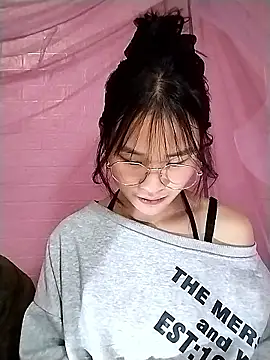 Snapshot of saronla_03 chatting on 01.10.26 saronla 03 online show from 01.10.26