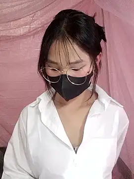 Snapshot of saronla_03 chatting on 01.12.26 saronla 03 online show from 01.12.26