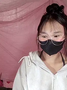 Snapshot of saronla_03 chatting on 02.01.26 saronla 03 online show from 02.01.26