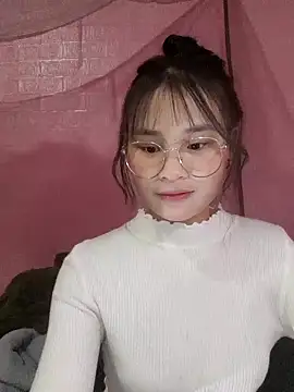 Snapshot of saronla_03 chatting on 02.08.26 saronla 03 online show from 02.08.26