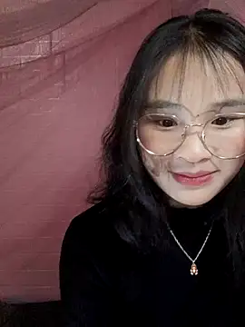 Snapshot of saronla_03 chatting on 02.12.26 saronla 03 online show from 02.12.26