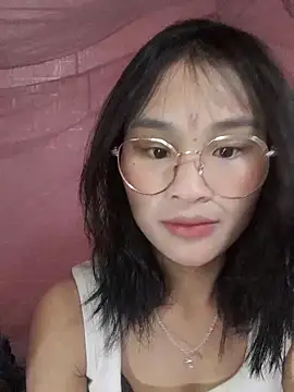 Snapshot of saronla_03 chatting on 02.21.26 saronla 03 online show from 02.21.26