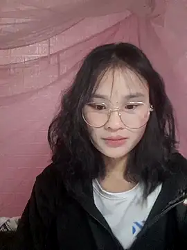 Snapshot of saronla_03 chatting on 02.25.26 saronla 03 online show from 02.25.26