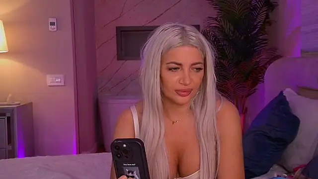 ElsaSinn online show from 09.15.25