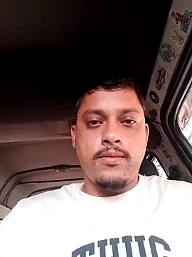 Snapshot of Deza-10 chatting on 11.28.25 Deza-10 online show from 11.28.25