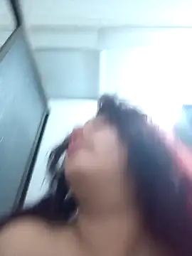 Snapshot of CloeStron chatting on 11.06.25 CloeStron online show from 11.06.25