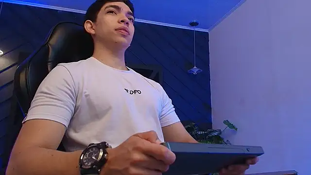 Eryonbradley online show from 03.03.26