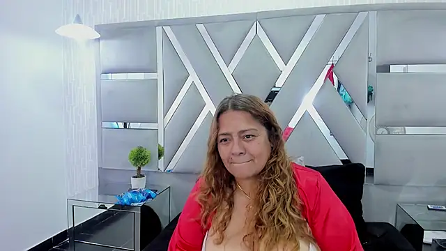 MonzerratBoyer online show from 04.07.26