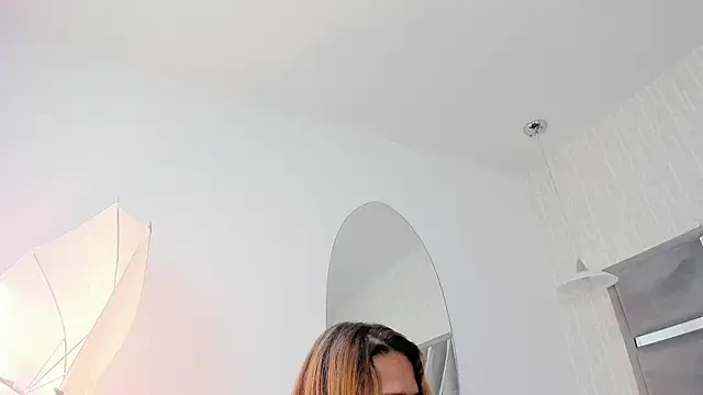 MonzerratBoyer online show from 05.08.26