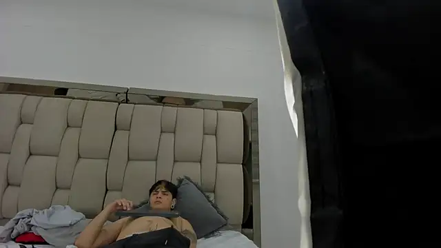 Snapshot of Mollyxketa1_ chatting on 10.06.25 Mollyxketa1 online show from 10.06.25