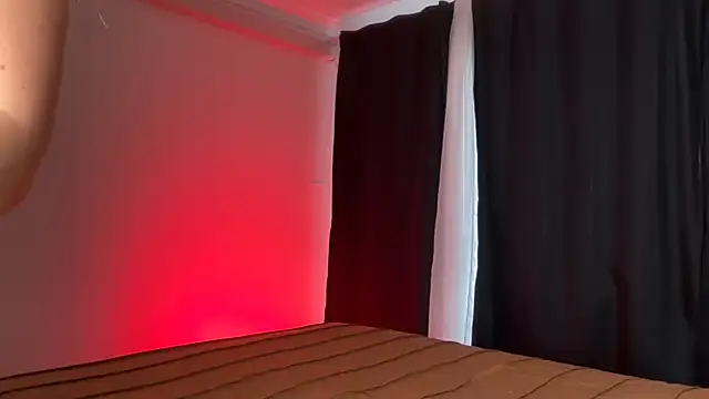 louiseberkeley online show from 02.12.26