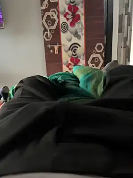 Snapshot of NoddingScorpion chatting on 09.24.25 NoddingScorpion online show from 09.24.25