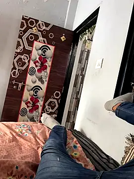 Snapshot of NoddingScorpion chatting on 10.16.25 NoddingScorpion online show from 10.16.25