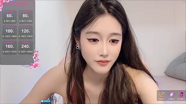 Snapshot of R_R6 chatting on 09.08.25 R R6 online show from 09.08.25