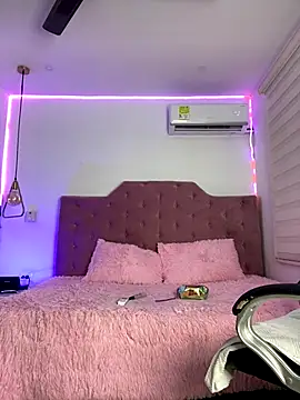 Velveet x online show from 11.24.25