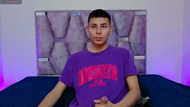 Snapshot of lana_and_liam_ chatting on 09.09.25 lana and liam online show from 09.09.25