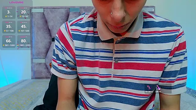 Snapshot of lana_and_liam_ chatting on 09.19.25 lana and liam online show from 09.19.25