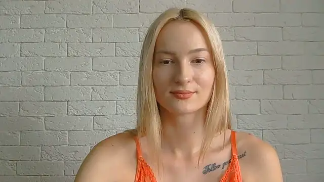 Snapshot of Alice_Sweet_01 chatting on 06.14.26 Alice Sweet 01 online show from 06.14.26