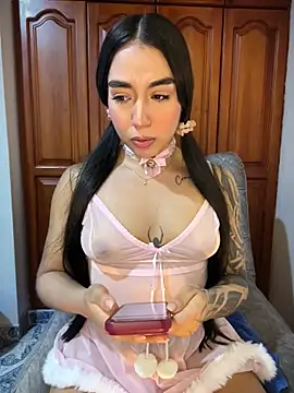 KaditaNavarro online show from 06.15.26