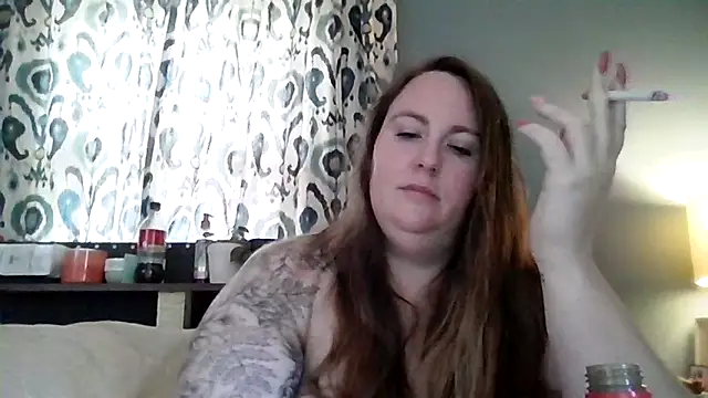 Snapshot of Domimommy420 chatting on 11.22.25 Domimommy420 online show from 11.22.25