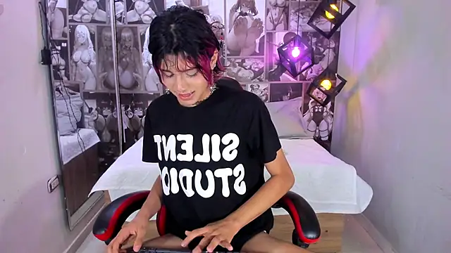 Snapshot of Dan_Copers chatting on 11.25.25 Dan Copers online show from 11.25.25