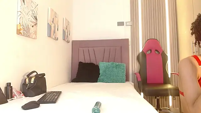 Ivone Rose  online show from 10.24.25