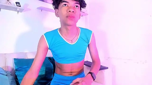 Ivone Rose  online show from 12.03.25